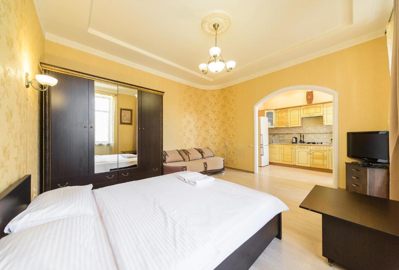 911 Apartments Center Kiev Bagian luar foto