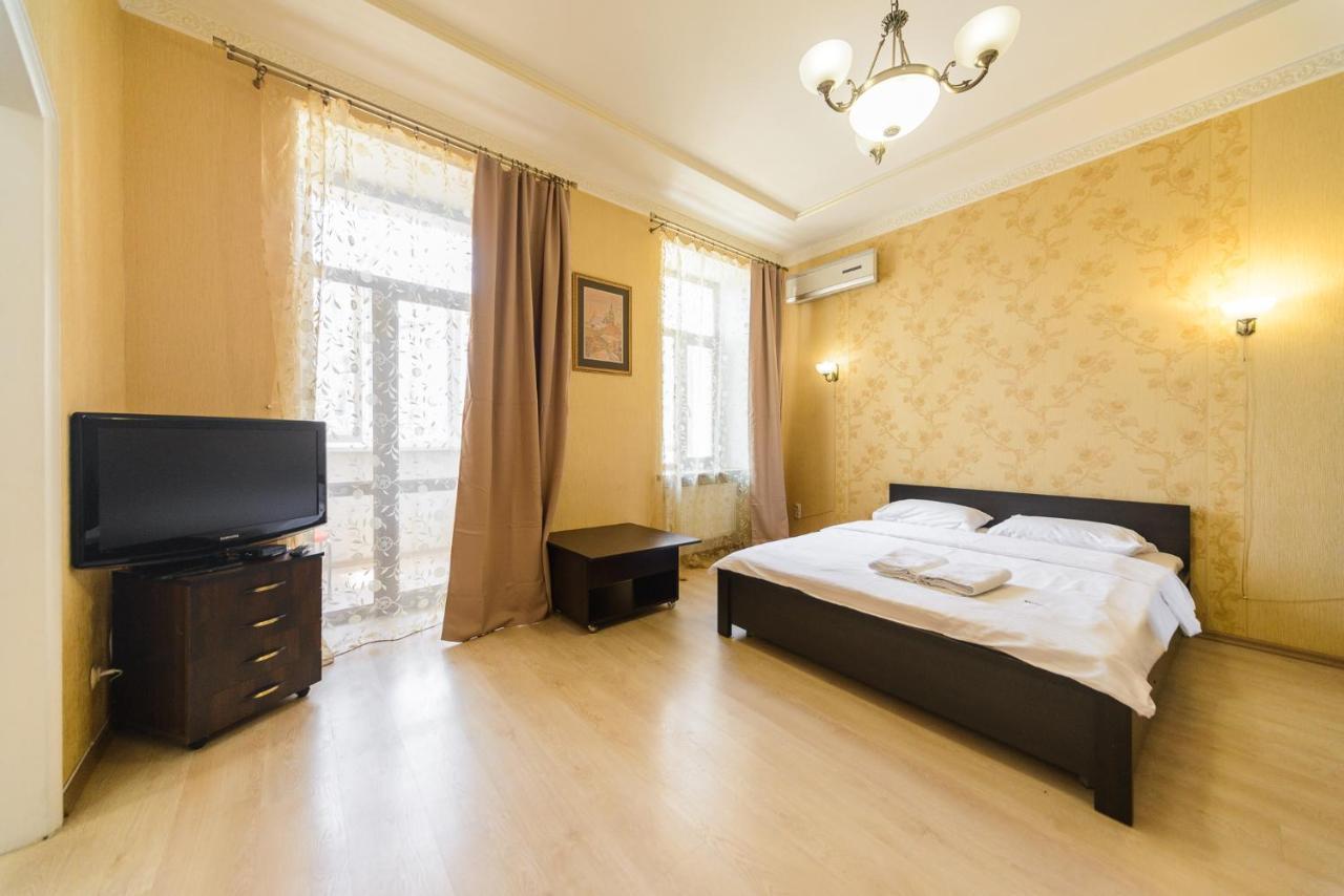 911 Apartments Center Kiev Bagian luar foto
