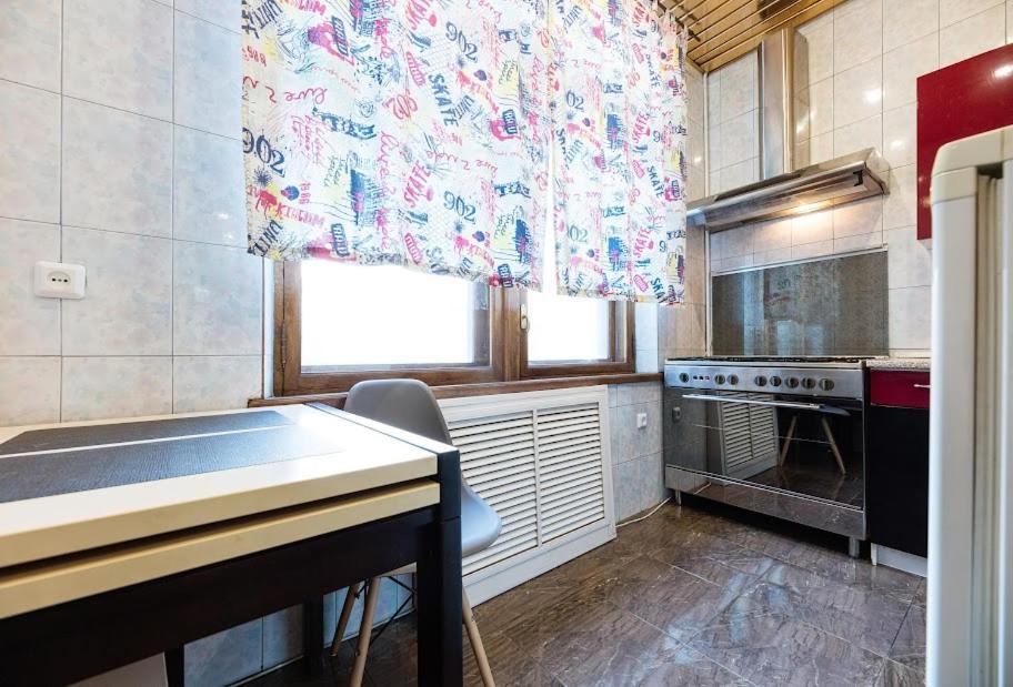 911 Apartments Center Kiev Bagian luar foto