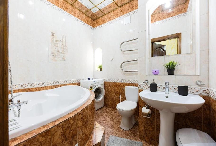 911 Apartments Center Kiev Bagian luar foto