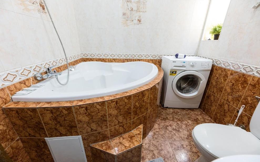 911 Apartments Center Kiev Bagian luar foto