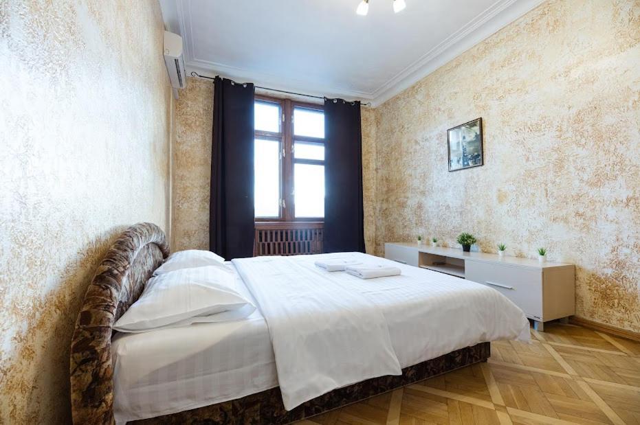 911 Apartments Center Kiev Bagian luar foto